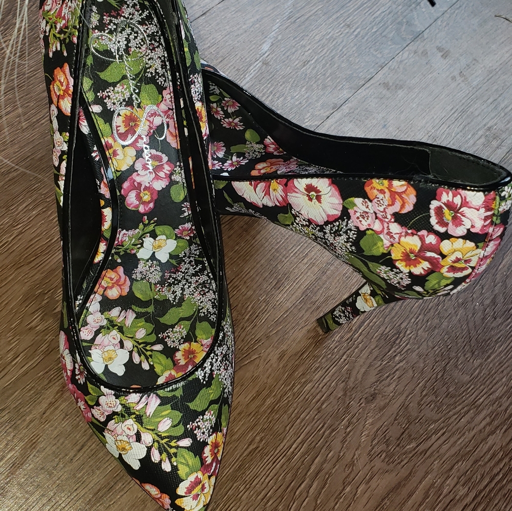 Worn once floral heels